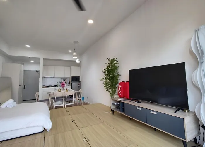 A Studio Room In Kl City With Klcc & Kl Tower Views